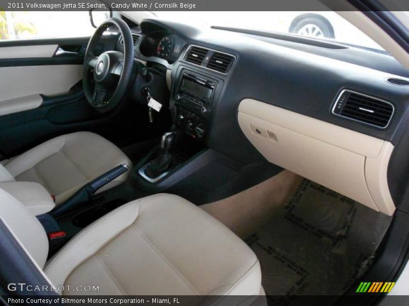 Candy White / Cornsilk Beige 2011 Volkswagen Jetta SE Sedan