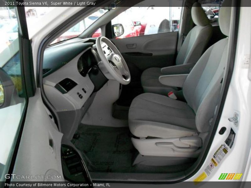 Super White / Light Gray 2011 Toyota Sienna V6