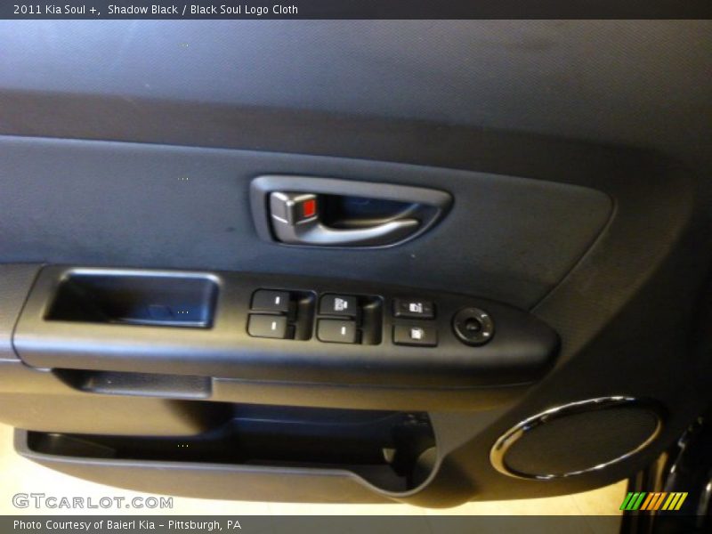 Shadow Black / Black Soul Logo Cloth 2011 Kia Soul +