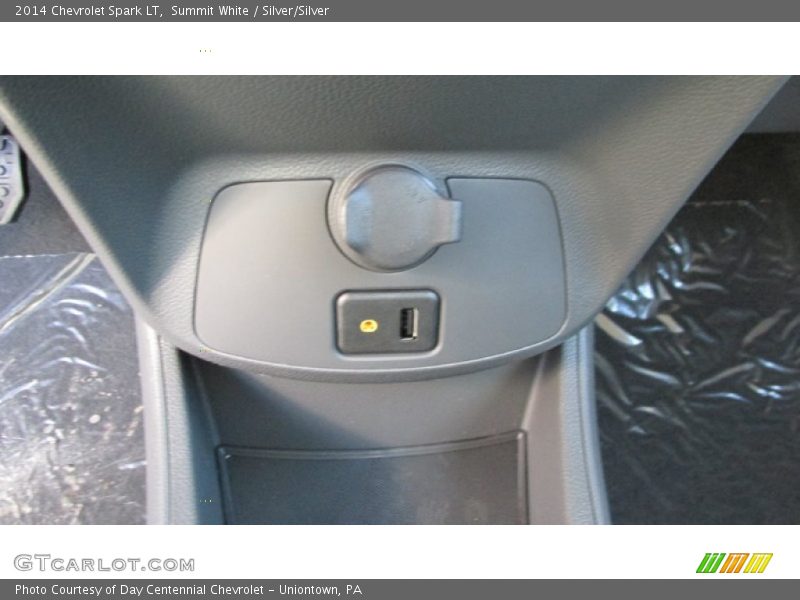 Summit White / Silver/Silver 2014 Chevrolet Spark LT