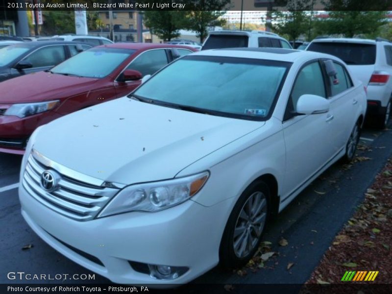 Blizzard White Pearl / Light Gray 2011 Toyota Avalon Limited