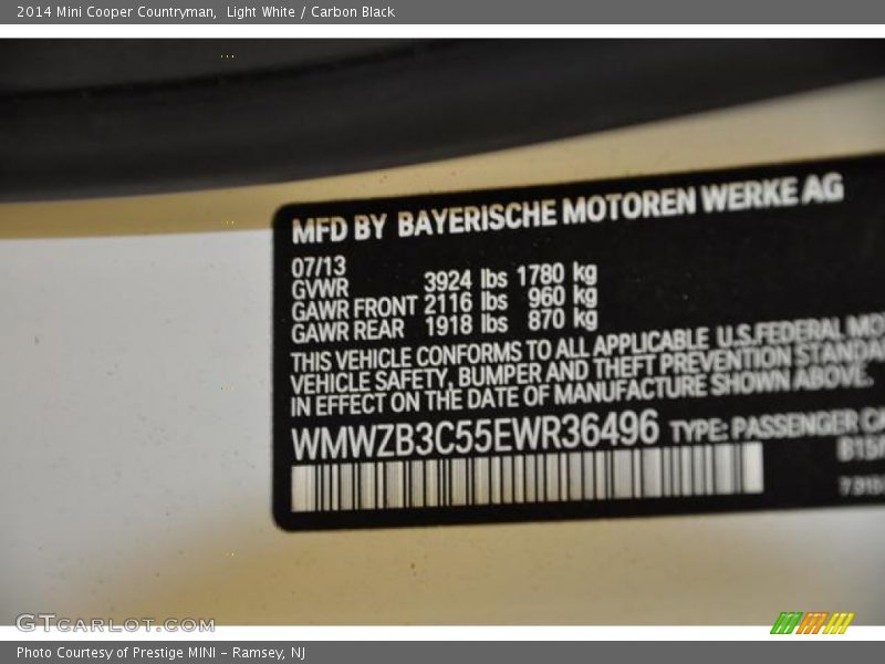 Light White / Carbon Black 2014 Mini Cooper Countryman