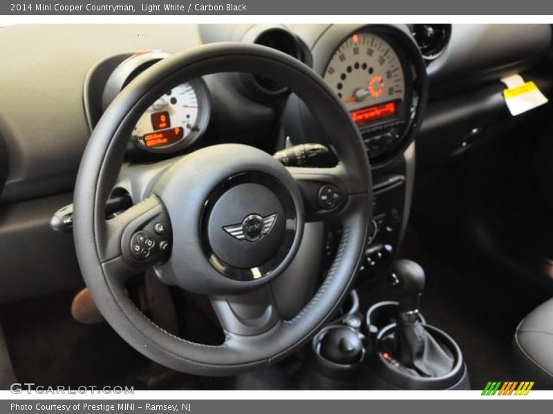 Light White / Carbon Black 2014 Mini Cooper Countryman