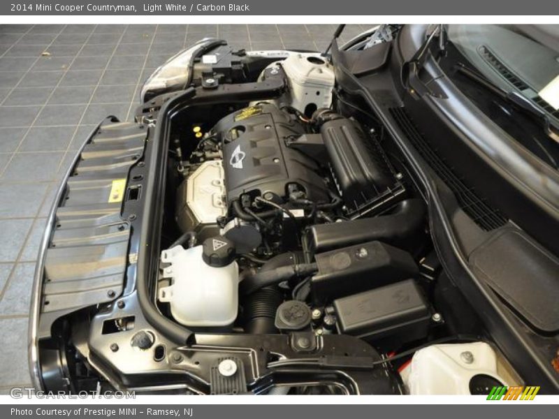 Light White / Carbon Black 2014 Mini Cooper Countryman