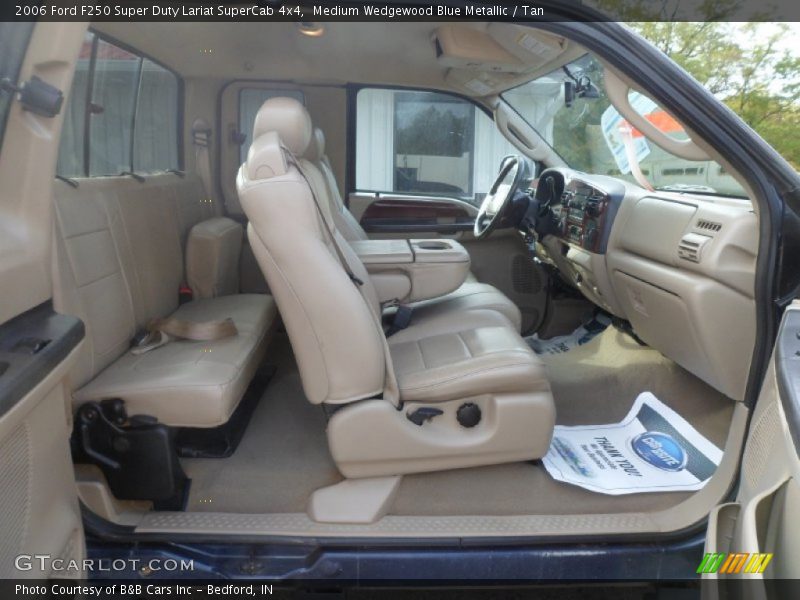 Medium Wedgewood Blue Metallic / Tan 2006 Ford F250 Super Duty Lariat SuperCab 4x4