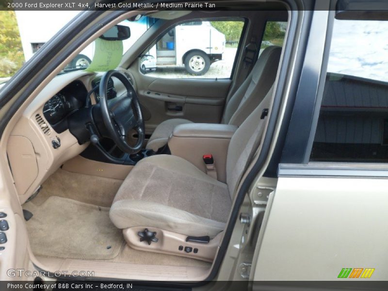Harvest Gold Metallic / Medium Prairie Tan 2000 Ford Explorer XLT 4x4