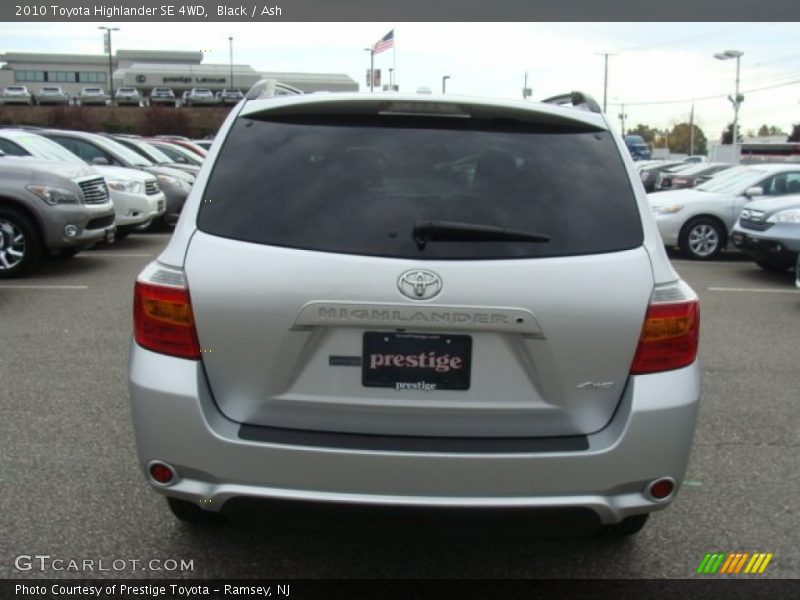 Black / Ash 2010 Toyota Highlander SE 4WD