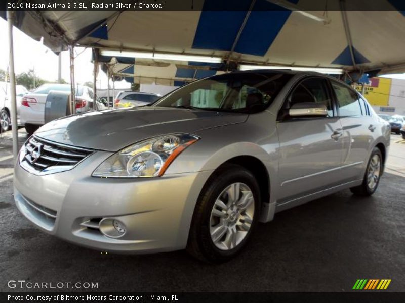 Radiant Silver / Charcoal 2010 Nissan Altima 2.5 SL