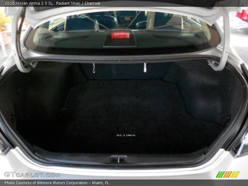 Radiant Silver / Charcoal 2010 Nissan Altima 2.5 SL