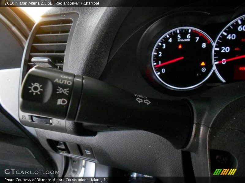Radiant Silver / Charcoal 2010 Nissan Altima 2.5 SL