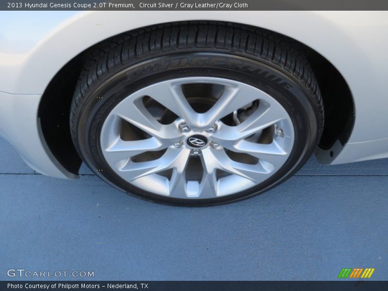 Circuit Silver / Gray Leather/Gray Cloth 2013 Hyundai Genesis Coupe 2.0T Premium