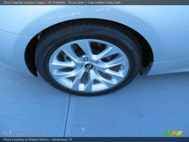 Circuit Silver / Gray Leather/Gray Cloth 2013 Hyundai Genesis Coupe 2.0T Premium