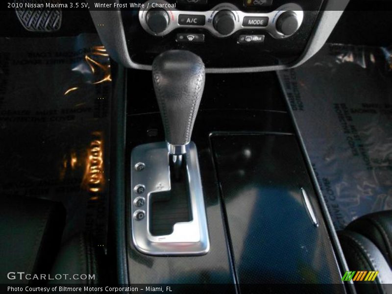 Winter Frost White / Charcoal 2010 Nissan Maxima 3.5 SV