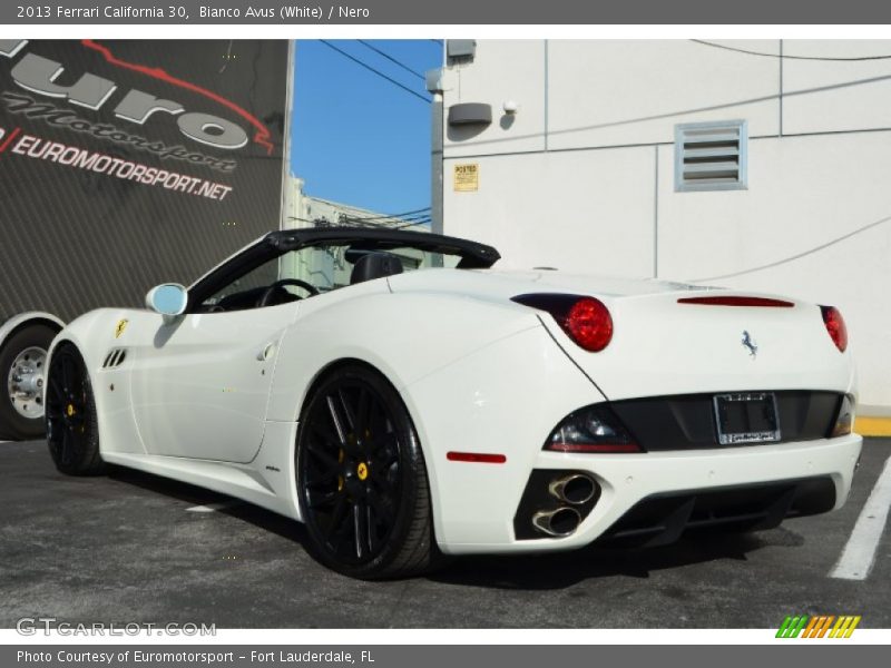 Bianco Avus (White) / Nero 2013 Ferrari California 30