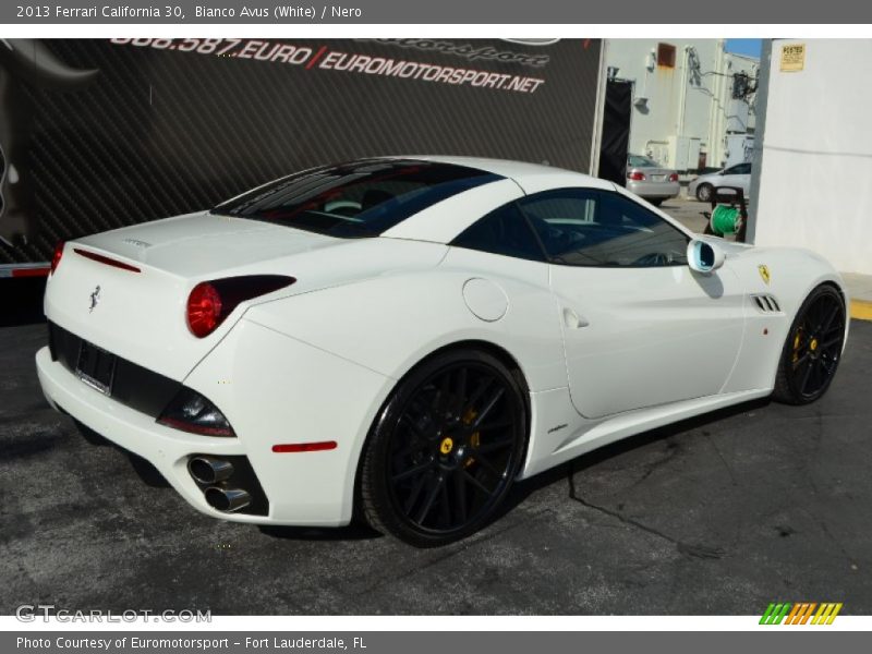 Bianco Avus (White) / Nero 2013 Ferrari California 30