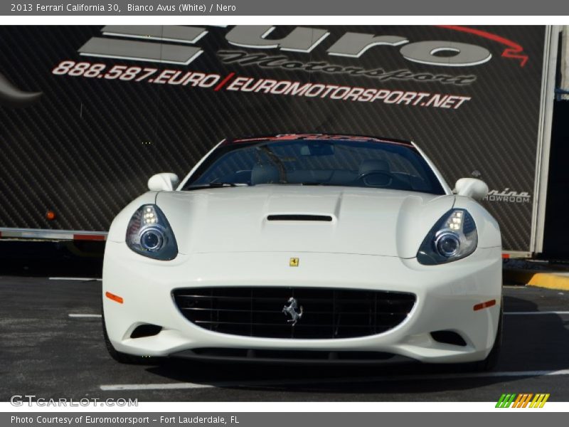 Bianco Avus (White) / Nero 2013 Ferrari California 30