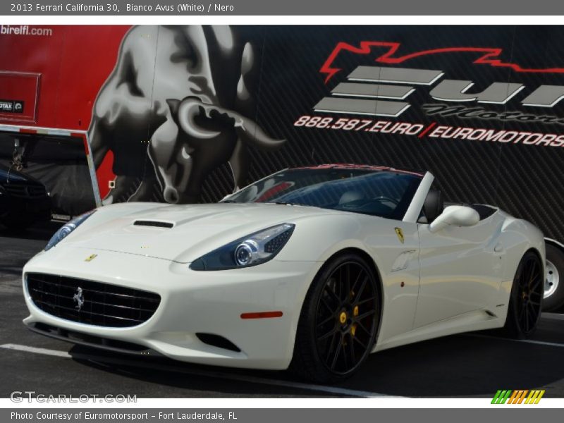 Bianco Avus (White) / Nero 2013 Ferrari California 30