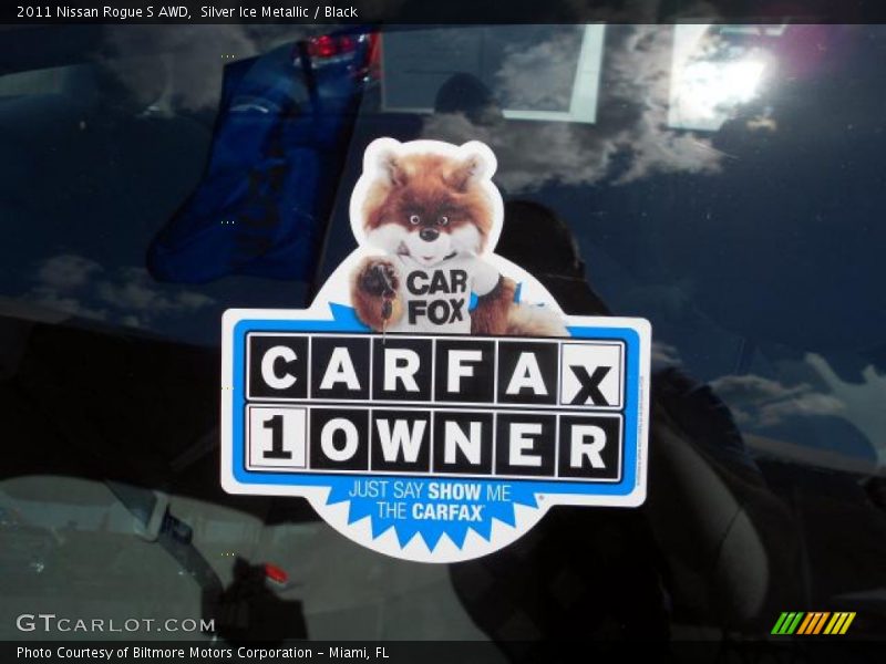 Silver Ice Metallic / Black 2011 Nissan Rogue S AWD
