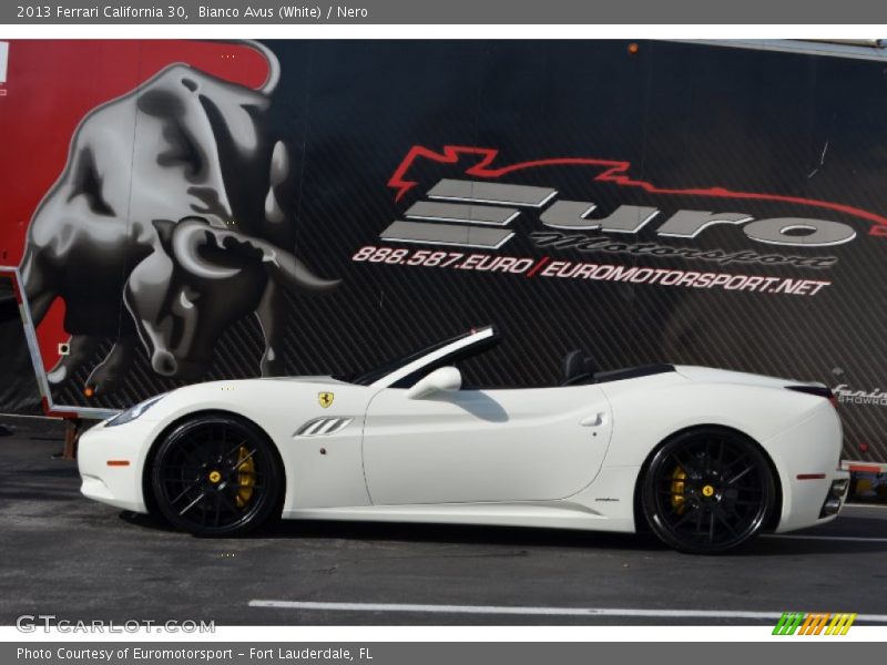 Bianco Avus (White) / Nero 2013 Ferrari California 30