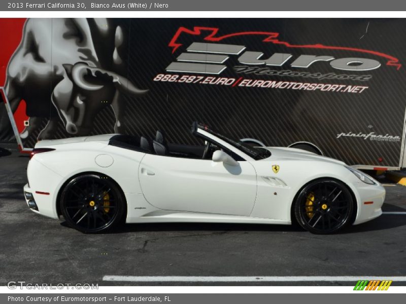 Bianco Avus (White) / Nero 2013 Ferrari California 30