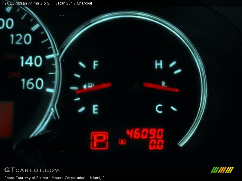 Tuscan Sun / Charcoal 2011 Nissan Altima 2.5 S