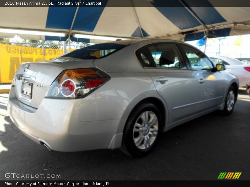 Radiant Silver / Charcoal 2010 Nissan Altima 2.5 SL