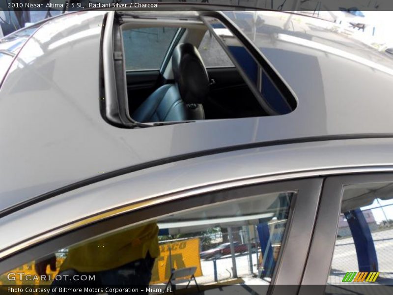 Radiant Silver / Charcoal 2010 Nissan Altima 2.5 SL