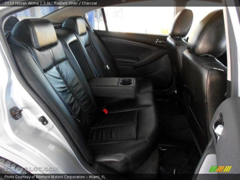 Radiant Silver / Charcoal 2010 Nissan Altima 2.5 SL