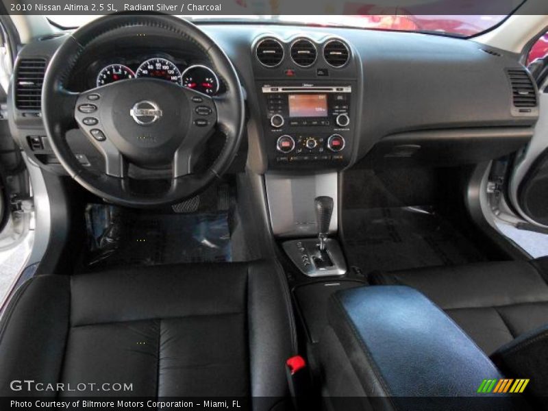 Radiant Silver / Charcoal 2010 Nissan Altima 2.5 SL