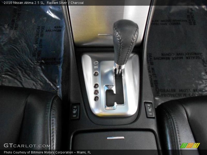 Radiant Silver / Charcoal 2010 Nissan Altima 2.5 SL