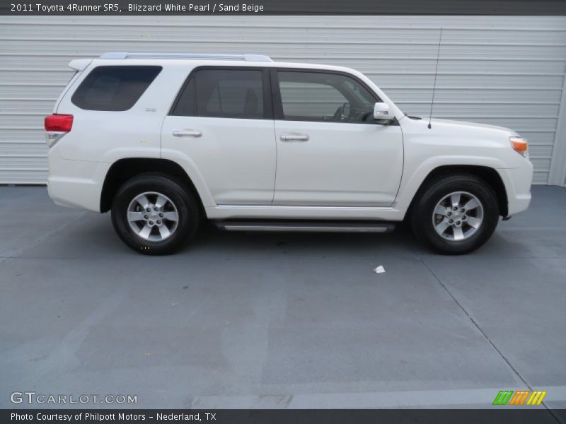 Blizzard White Pearl / Sand Beige 2011 Toyota 4Runner SR5