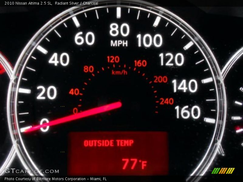 Radiant Silver / Charcoal 2010 Nissan Altima 2.5 SL