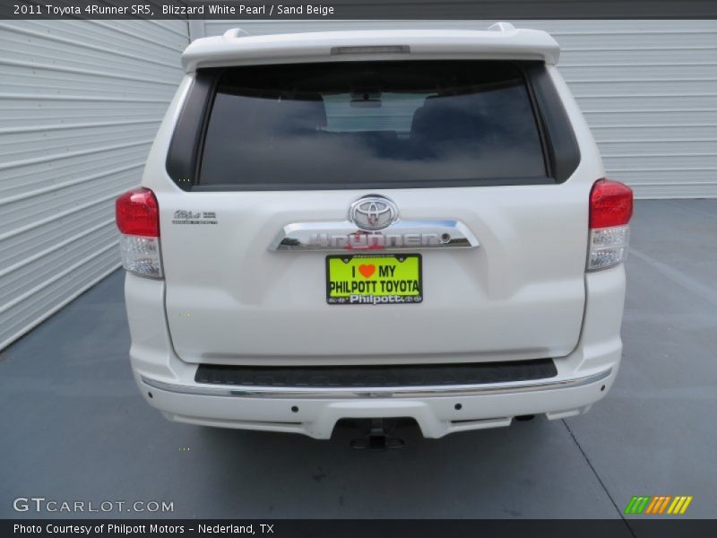 Blizzard White Pearl / Sand Beige 2011 Toyota 4Runner SR5