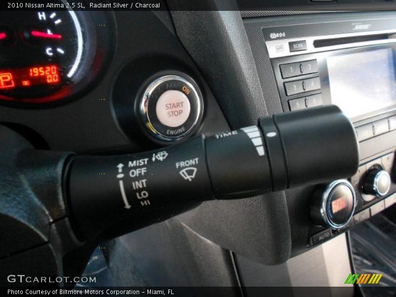 Radiant Silver / Charcoal 2010 Nissan Altima 2.5 SL