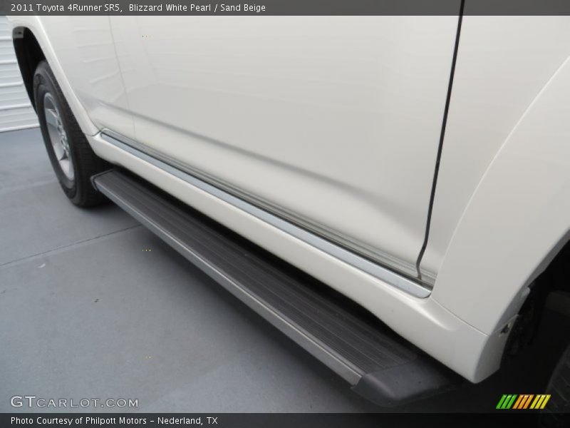 Blizzard White Pearl / Sand Beige 2011 Toyota 4Runner SR5