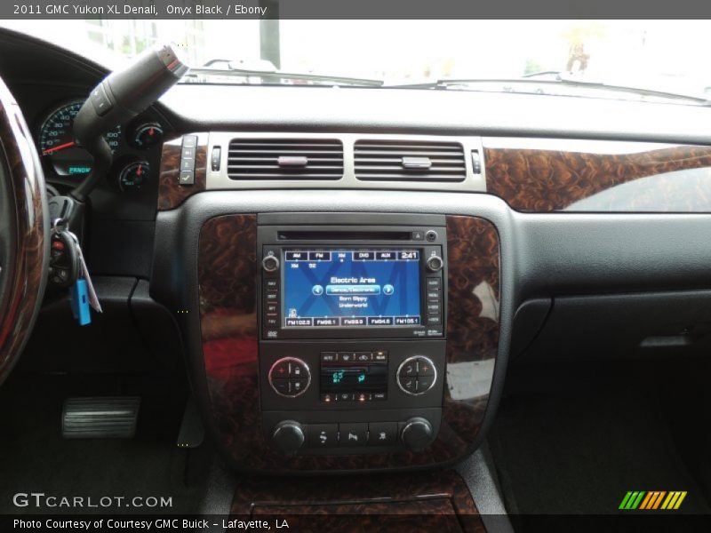 Onyx Black / Ebony 2011 GMC Yukon XL Denali