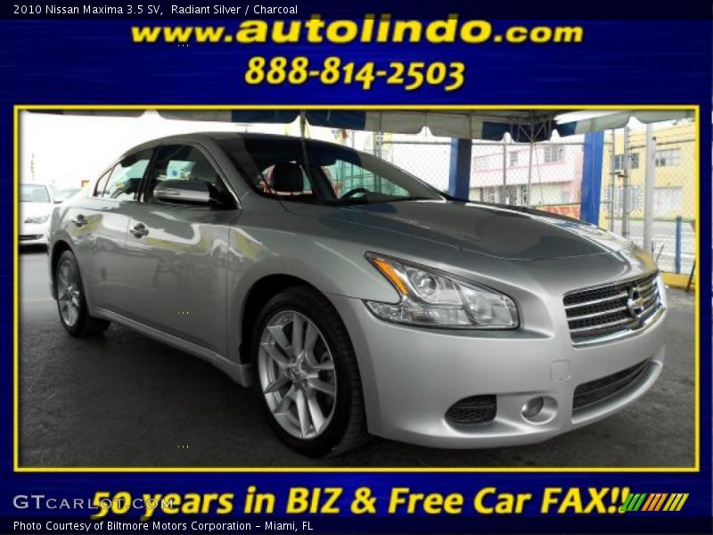 Radiant Silver / Charcoal 2010 Nissan Maxima 3.5 SV