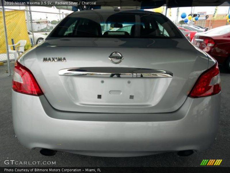 Radiant Silver / Charcoal 2010 Nissan Maxima 3.5 SV