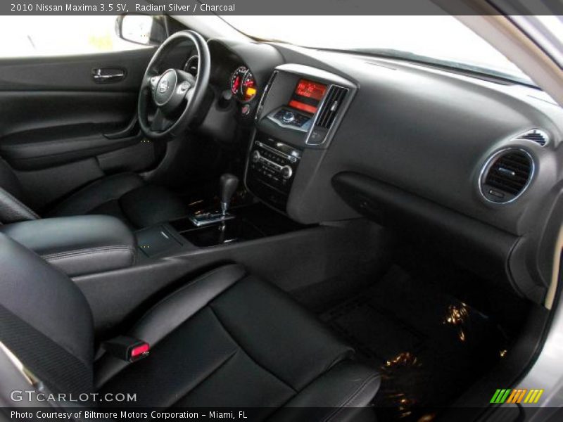 Radiant Silver / Charcoal 2010 Nissan Maxima 3.5 SV