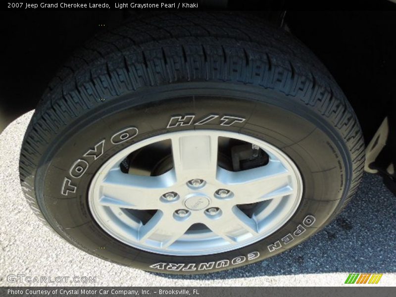 Light Graystone Pearl / Khaki 2007 Jeep Grand Cherokee Laredo