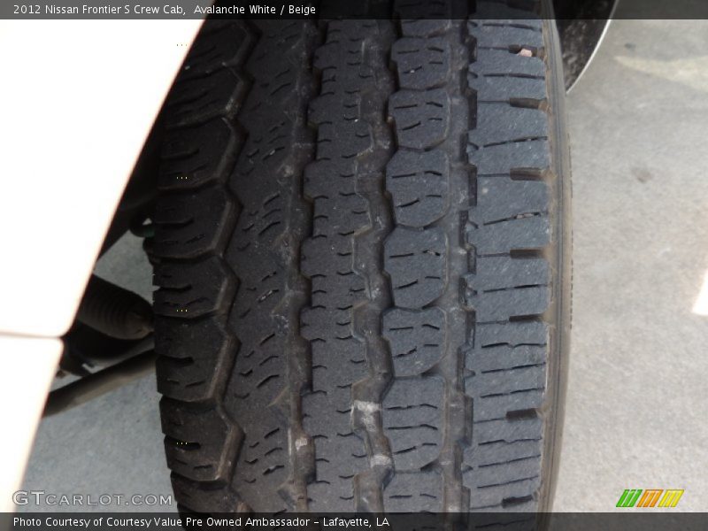 Avalanche White / Beige 2012 Nissan Frontier S Crew Cab