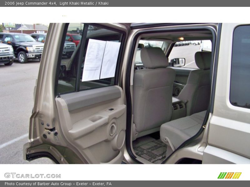 Light Khaki Metallic / Khaki 2006 Jeep Commander 4x4