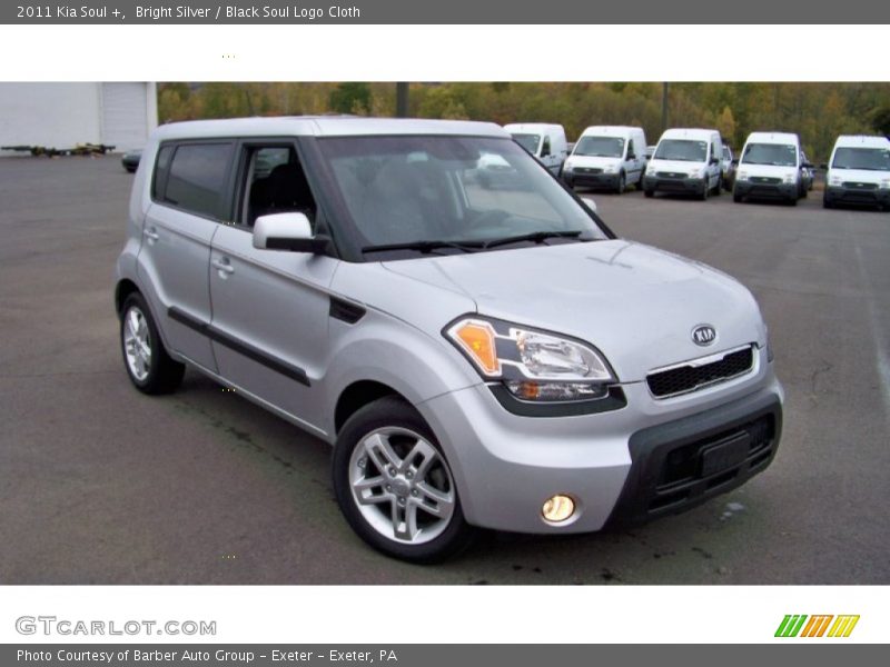 Bright Silver / Black Soul Logo Cloth 2011 Kia Soul +