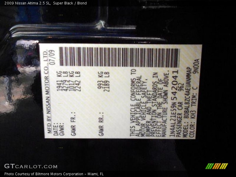 Super Black / Blond 2009 Nissan Altima 2.5 SL
