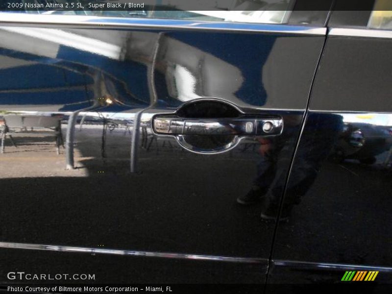 Super Black / Blond 2009 Nissan Altima 2.5 SL