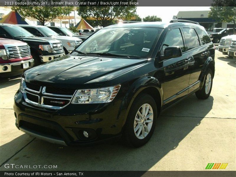 Brilliant Black Crystal Pearl / Black/Light Frost Beige 2013 Dodge Journey SXT