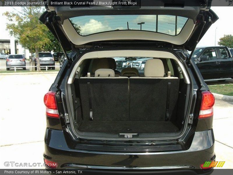 Brilliant Black Crystal Pearl / Black/Light Frost Beige 2013 Dodge Journey SXT