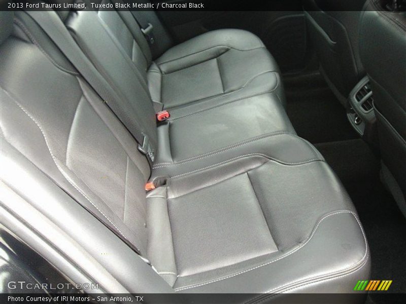 Tuxedo Black Metallic / Charcoal Black 2013 Ford Taurus Limited