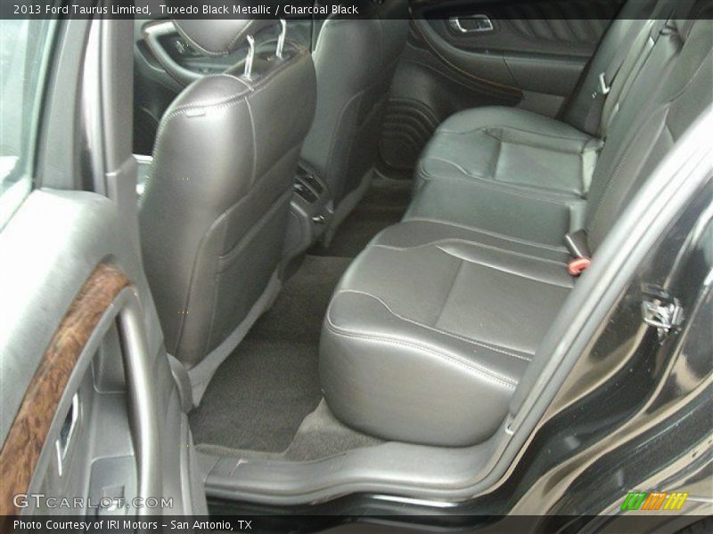Tuxedo Black Metallic / Charcoal Black 2013 Ford Taurus Limited