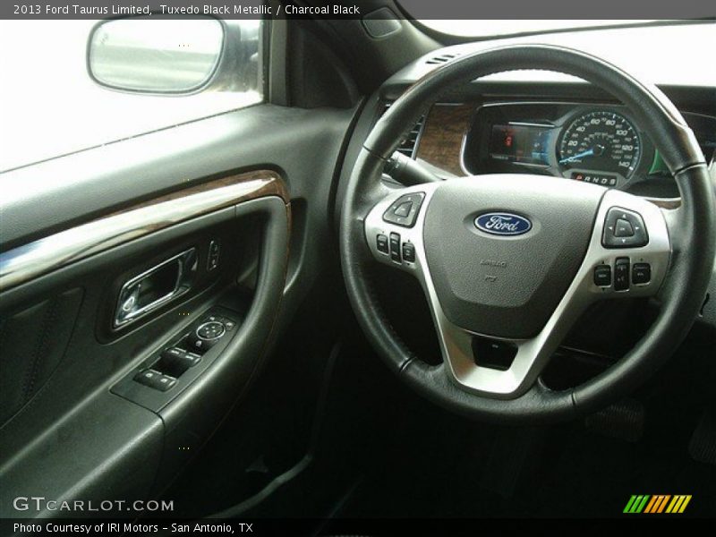 Tuxedo Black Metallic / Charcoal Black 2013 Ford Taurus Limited